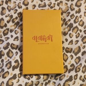 Alamar Cosmetics reina del caribe Palette